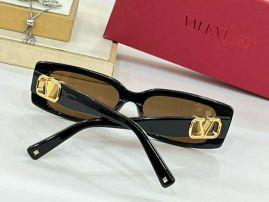 Picture of Valentino Sunglasses _SKUfw57426908fw